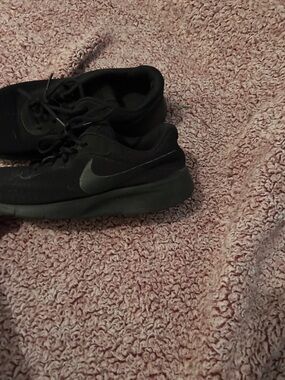 Nike Black Mesh Athletic Sneakers with Grey Swoosh
